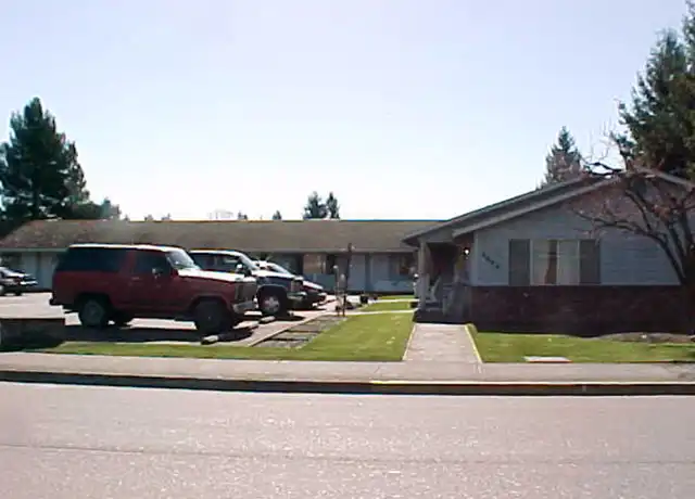 Property at 4504 76th St NE Unit 5, Marysville, WA, 98270, 1 bed, 1 bath, [object Object]