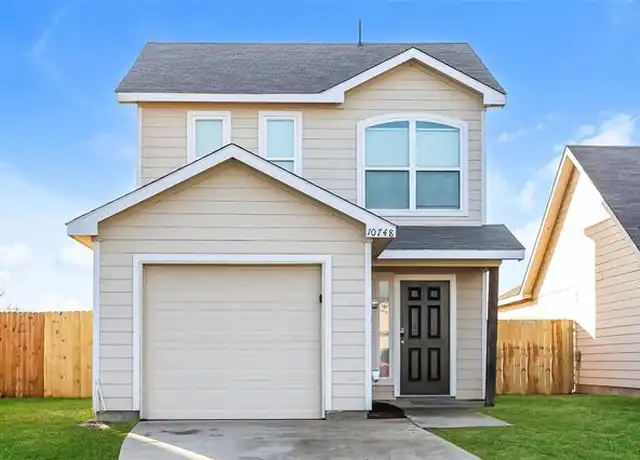 Property at 10748 Many Oaks Dr, Fort Worth, TX, 76140, 3 beds, 2.5 baths, [object Object]