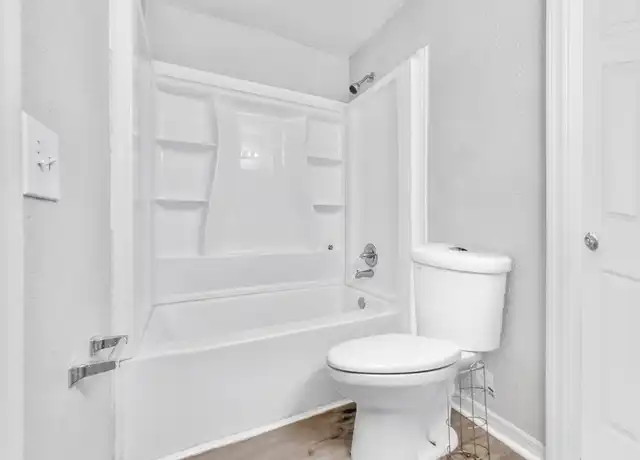 Property at 2027 Palmdale Ct, Jacksonville, FL, 32208, 3 beds, 2 baths, [object Object]