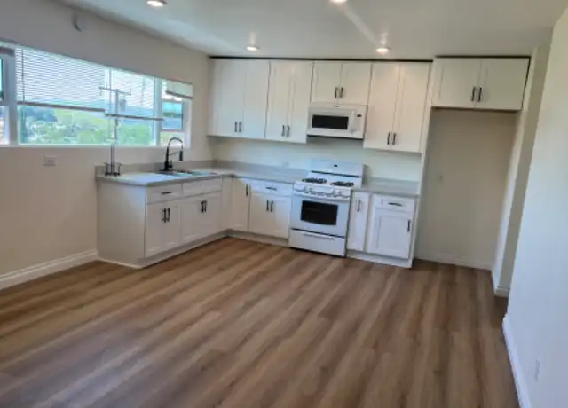 Property at 249 E Graham Ave Unit D, Lake Elsinore, CA, 92530, 2 beds, 1 bath, [object Object]