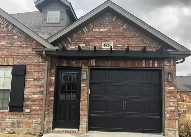 Property at 4856 Castlewood Ln Unit 4858, Fayetteville, AR, 72764, 3 beds, 2 baths, [object Object]