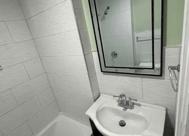 Property at 18 Bogle St Unit 2, Fall River, MA, 02723, 2 beds, 1 bath, [object Object]
