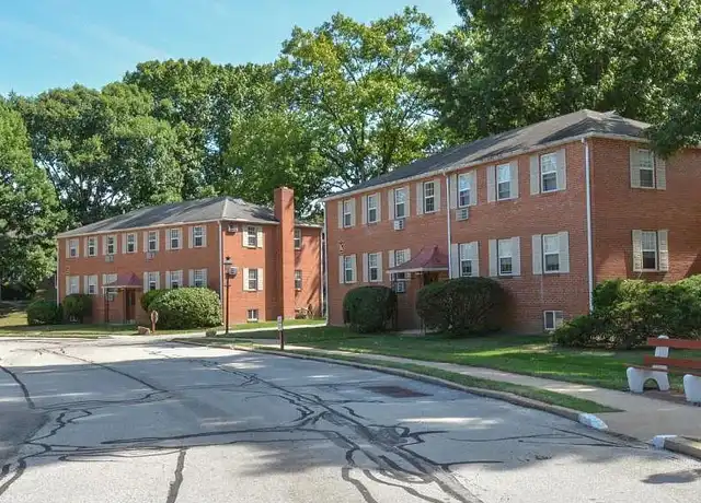 Property at Knollwood Apartments - 30 Nutt Rd, Phoenixville, PA, 19460, 1-2 bed, 1 bath, [object Object]