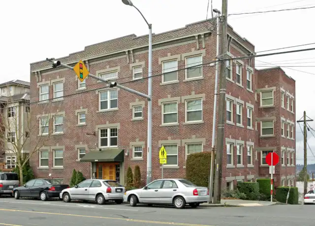 Property at Woodland Arms - 5019 Phinney Ave N, Seattle, WA, 98103, 2 beds, 1 bath, [object Object]