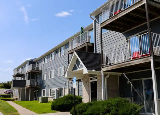 Property at 1106 Grenoble Dr Unit 0203, Bellevue, NE, 68123, 3 beds, 2 baths, [object Object]