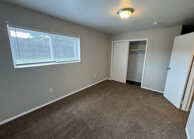 Property at 9132 E 10th St, Indianapolis, IN, 46229, 1 bed, 1 bath, [object Object]