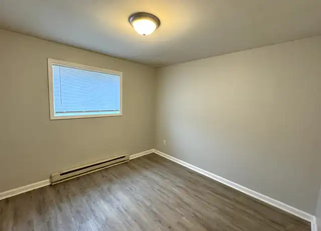 Property at 9132 E 10th St, Indianapolis, IN, 46229, 1 bed, 1 bath, [object Object]