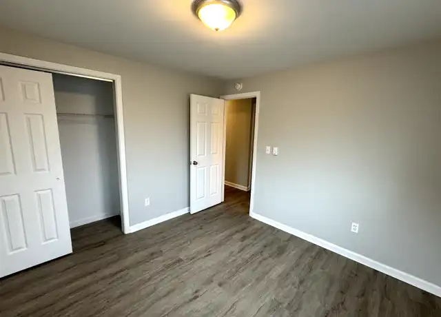 Property at 9132 E 10th St, Indianapolis, IN, 46229, 1 bed, 1 bath, [object Object]