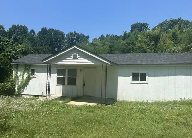 Property at 240 Cleveland St, Pacolet, SC, 29372, 3 beds, 2 baths, [object Object]