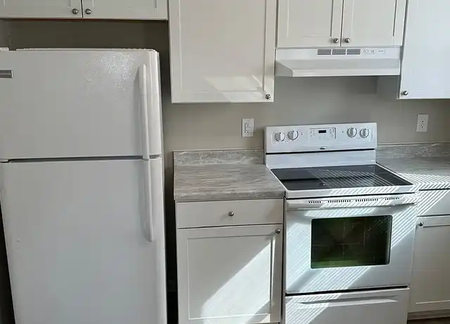 Property at Ridgewood - 336 Hospital Dr, Crestview, FL, 32539, 2 beds, 2 baths, [object Object]