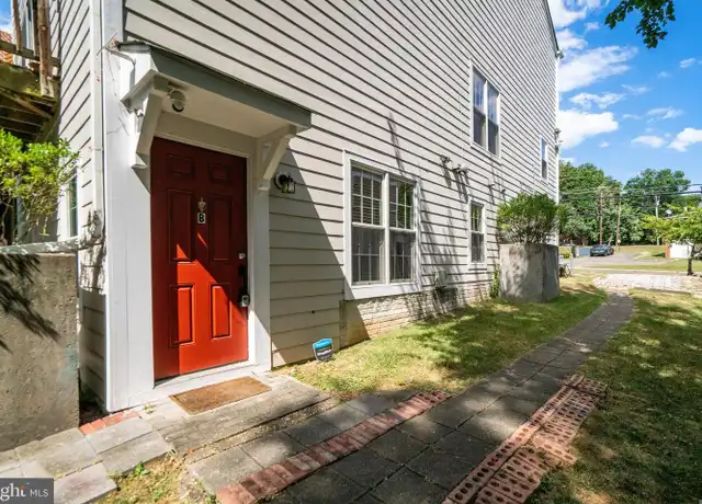 Property at 2056 Shirlington Rd Unit B, Arlington, VA, 22204, 2 beds, 1.5 baths, [object Object]