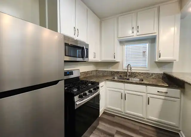 Property at 1631 E 4th St Unit 1633, Long Beach, CA, 90802, 2 beds, 1 bath, [object Object]