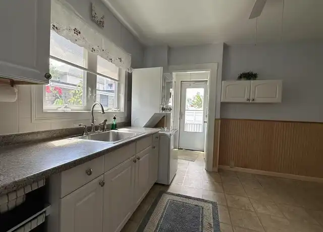 Property at 130 Francis St Unit 1, Everett, MA, 02149, 3 beds, 1 bath, [object Object]