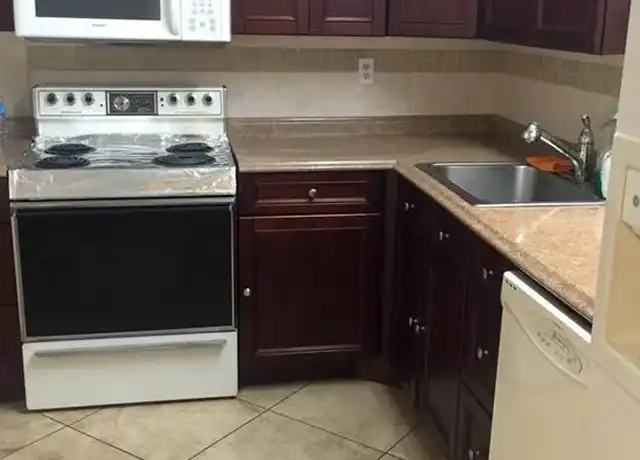 Property at 4354 NW 9th Ave, Pompano Beach, FL, 33064, 2 beds, 2 baths, [object Object]