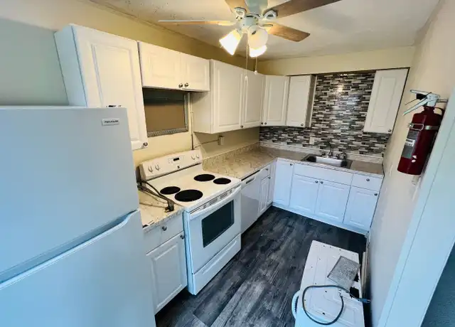 Property at 214 Blanchard Rd, Drexel Hill, PA, 19026, 3 beds, 1 bath, [object Object]