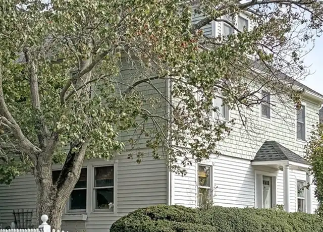 Property at 53 Norwood Ave Unit 2, Manchester-by-the-Sea, MA, 01944, 3 beds, 1.5 baths, [object Object]