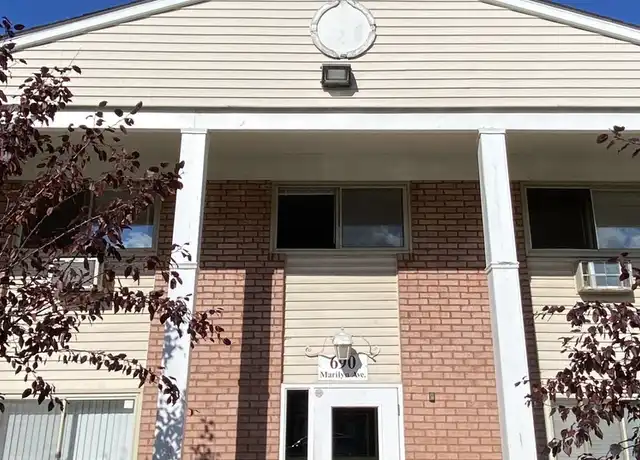 Property at 690 Marilyn Ave #203, Glendale Heights, IL, 60139, 2 beds, 1 bath, [object Object]