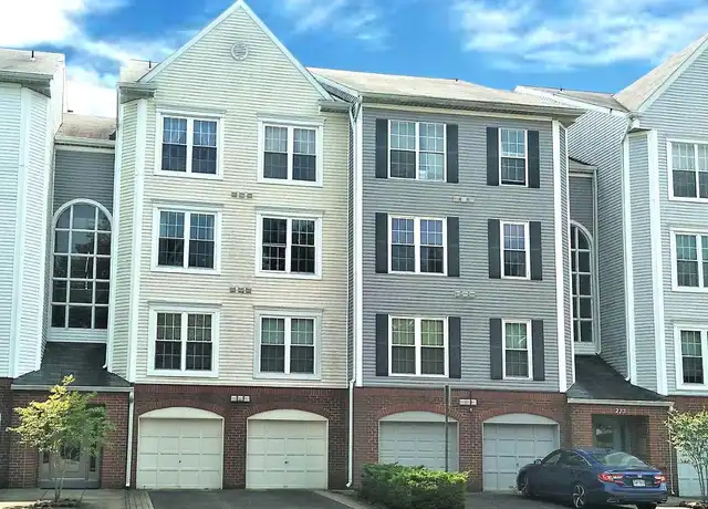 Property at 273 S Pickett St #201, Alexandria, VA, 22304, 2 beds, 2 baths, [object Object]