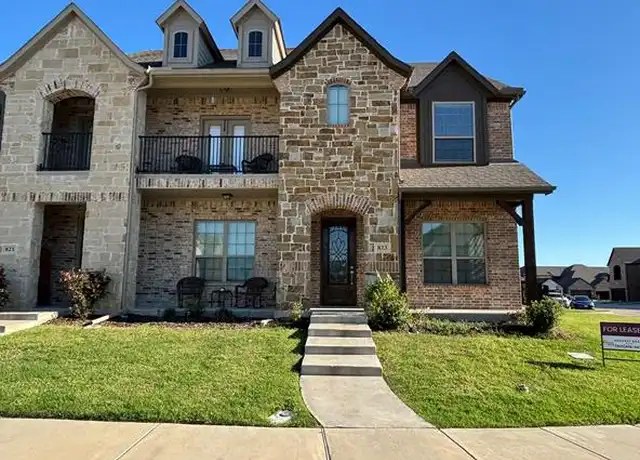 Property at 823 Aberdeen Xing, Wylie, TX, 75098, 3 beds, 2.5 baths, [object Object]