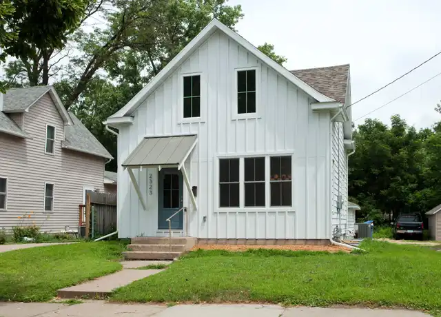 Property at 2323 Cole Ave SE, Minneapolis, MN, 55414, 5 beds, 2 baths, [object Object]