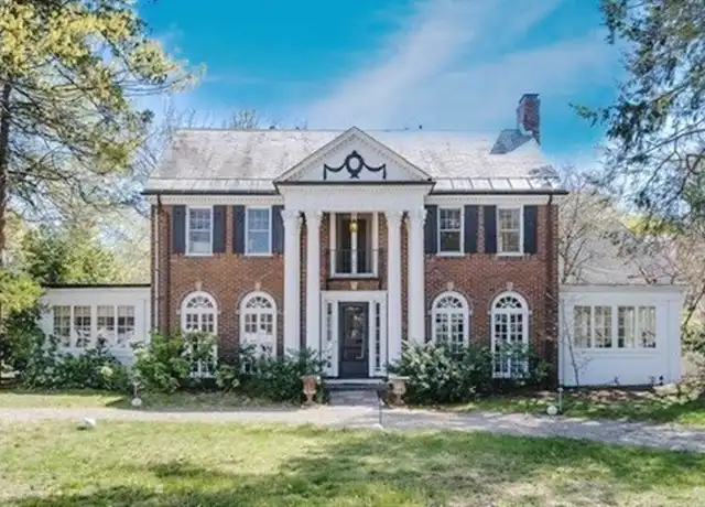 Property at 5 Hammond St, Chestnut Hill, MA, 02467, 3 beds, 2.5 baths, [object Object]