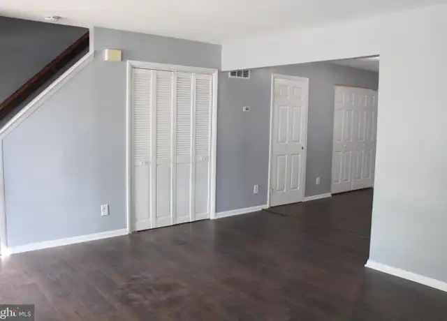 Property at 127 Higgins Dr, Glassboro, NJ, 08028, 3 beds, 1.5 baths, [object Object]