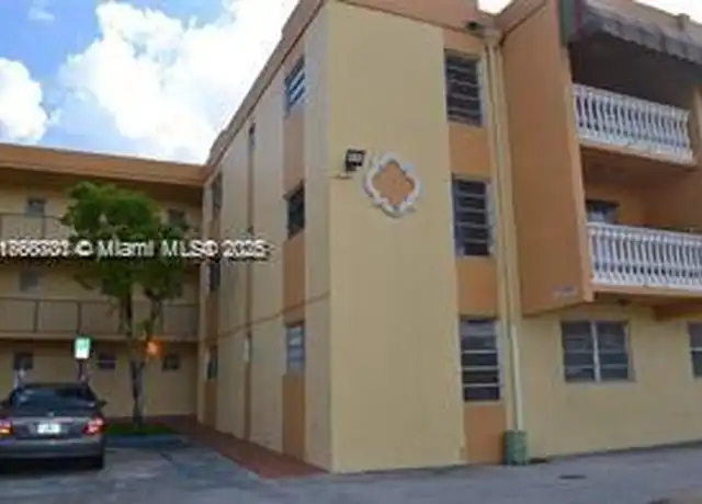 Property at 525 W 69th St #211, Hialeah, FL, 33014, 2 beds, 2 baths, [object Object]