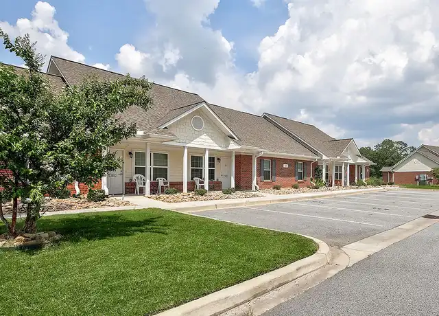 Property at Saluda Commons - 100 Birath St, Saluda, SC, 29138, 1 bed, 1 bath, [object Object]
