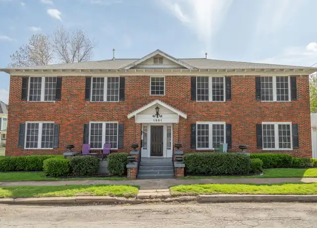 Property at 1501 W Morphy St Unit 2, Fort Worth, TX, 76104, 3 beds, 1 bath, [object Object]