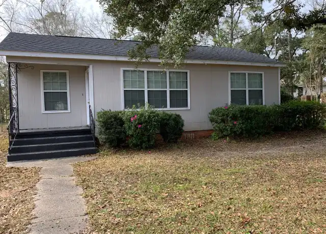 Property at 1600 E Martin Dr, Mobile, AL, 36605, 3 beds, 1 bath, [object Object]
