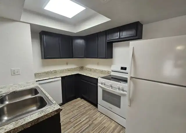 Property at 1370 S Price Rd Unit 208, Tempe, AZ, 85281, 2 beds, 1 bath, [object Object]