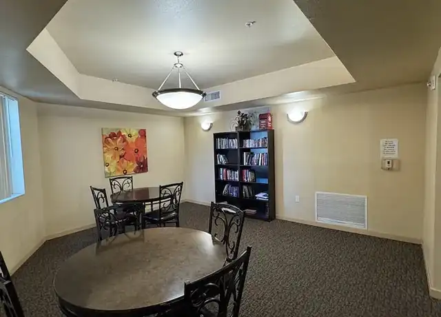 Property at Washington Pointe - 1555 E Washington St, Phoenix, AZ, 85034, 1 bed, 1 bath, [object Object]