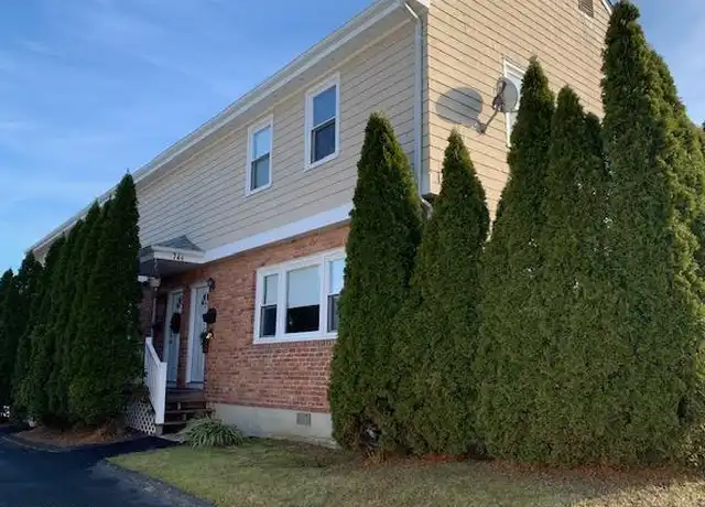 Property at 74 1/2 Josephine Evaristo Ave Unit 1, Greenwich, CT, 06830, 3 beds, 1.5 baths, [object Object]