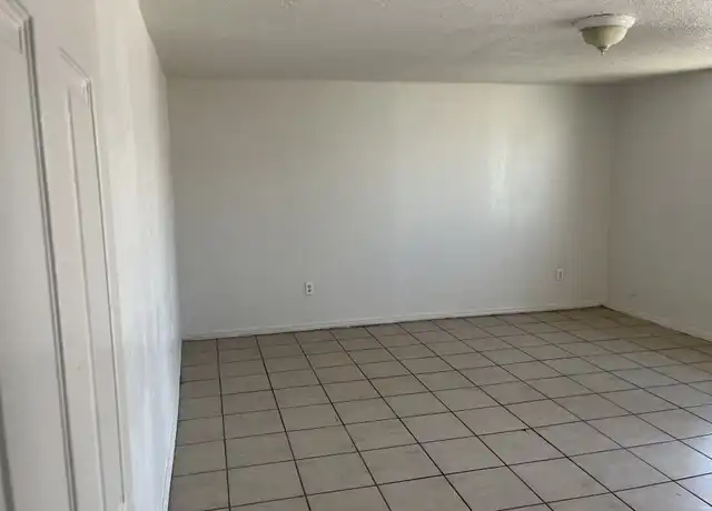 Property at 1420 4th St NW Unit 12, Albuquerque, NM, 87102, 1 bed, 1 bath, [object Object]