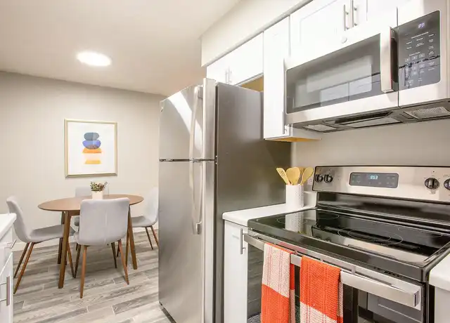 Property at Ascent on Pantano - 550 N Pantano Rd, Tucson, AZ, 85710, 1 bed, 1 bath, [object Object]