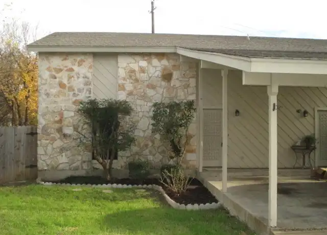 Property at 8208 Hood Cir Unit 8208-AHOOD, Austin, TX, 78745, 2 beds, 1.5 baths, [object Object]