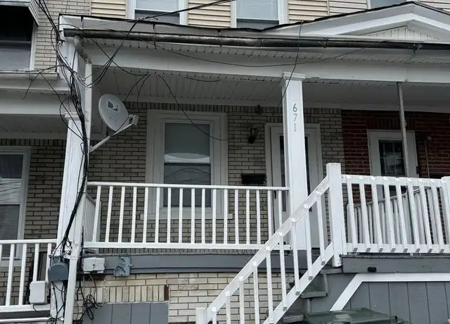 Property at 671 Lamb St, Bethlehem, PA, 18015, 3 beds, 1 bath, [object Object]
