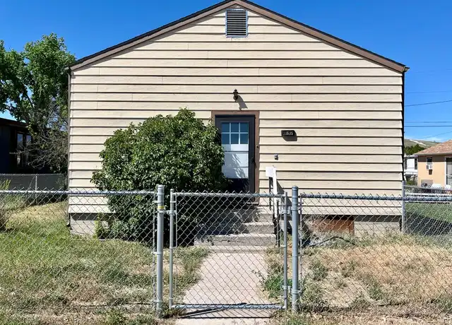 Property at 1635 5th Ave NW, Great Falls, MT, 59404, 4 beds, 2 baths, [object Object]