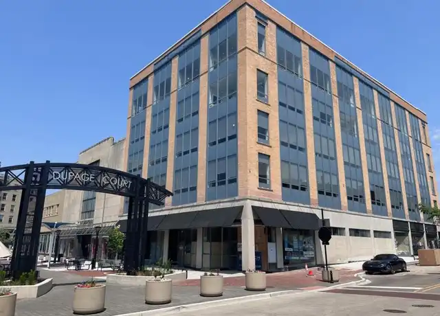 Property at 40 Dupage Ct Unit 403, Elgin, IL, 60120, 1 bed, 1 bath, [object Object]