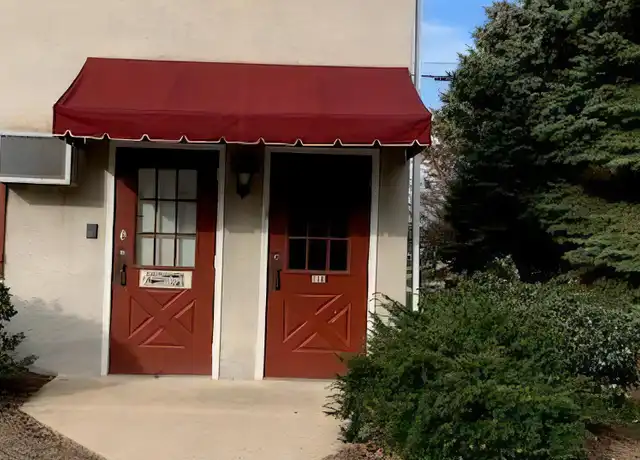 Property at 15 Geist Rd, Lancaster, PA, 17601, 1 bed, 1 bath, [object Object]
