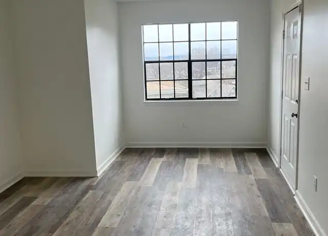 Property at 2721 Hanover Cir Unit 2, Birmingham, AL, 35205, 2 beds, 1 bath, [object Object]