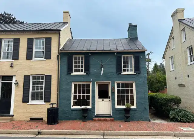 Property at 26 W Market St Unit A, Leesburg, VA, 20176, 2 beds, 1 bath, [object Object]