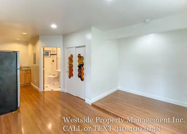 Property at 731 Raymond Ave Unit D, Santa Monica, CA, 90405, 0 beds, 1 bath, [object Object]