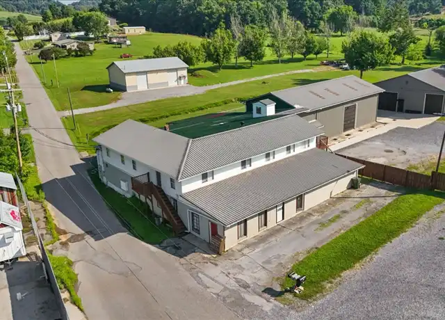 Property at 102 Bacon Rd Apt 3, Jonesborough, TN, 37659, 2 beds, 2 baths, [object Object]