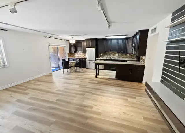 Property at 5525 E Thomas Rd Unit B3, Phoenix, AZ, 85018, 2 beds, 2 baths, [object Object]