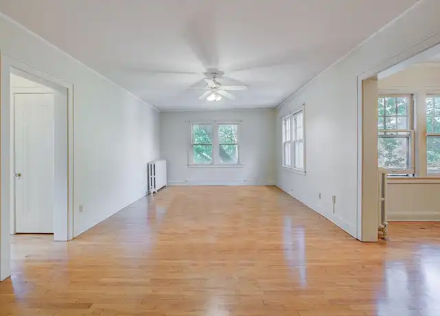 Property at Cle-Mar Apartments - 2062 Marshall Ave, Saint Paul, MN, 55104, 0 beds, 1 bath, [object Object]
