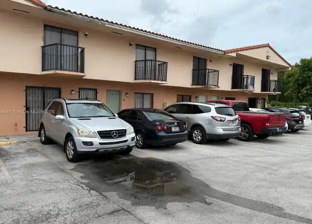Property at 7993 NW 7th St Unit E3, Miami, FL, 33126, 2 beds, 1.5 baths, [object Object]