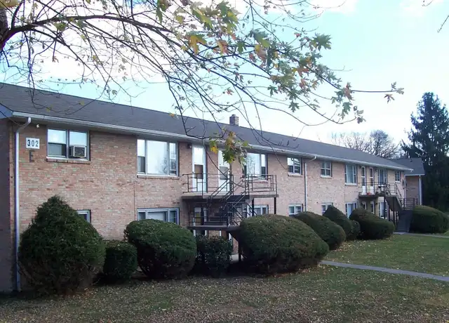 Property at 300 Heights Dr Unit E-2, Blacksburg, VA, 24060, 2 beds, 1 bath, [object Object]