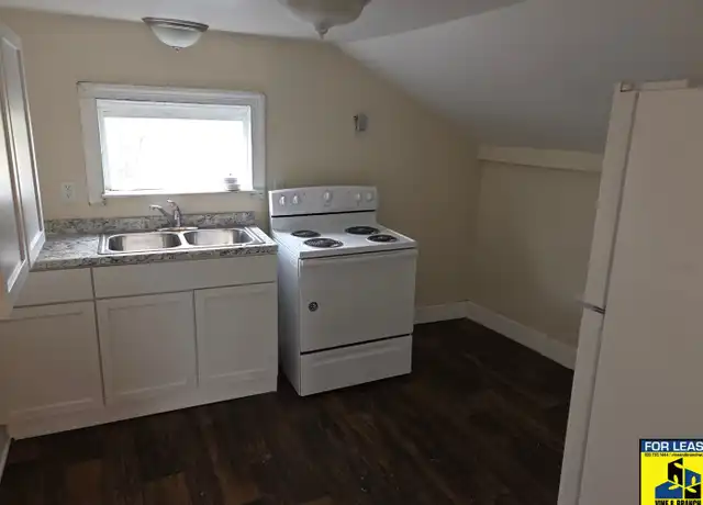 Property at 305 Madison St Unit 2, Beaver Dam, WI, 53916, 1 bed, 1 bath, [object Object]