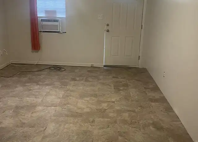 Property at 1029 Cornwall St, Savannah, GA, 31415, 2 beds, 1 bath, [object Object]